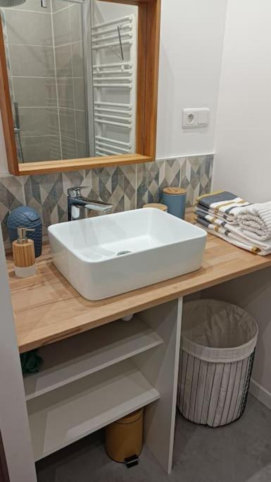 Le Kennedy 3 - Appartement Proche Hopital Châteauroux 외부 사진